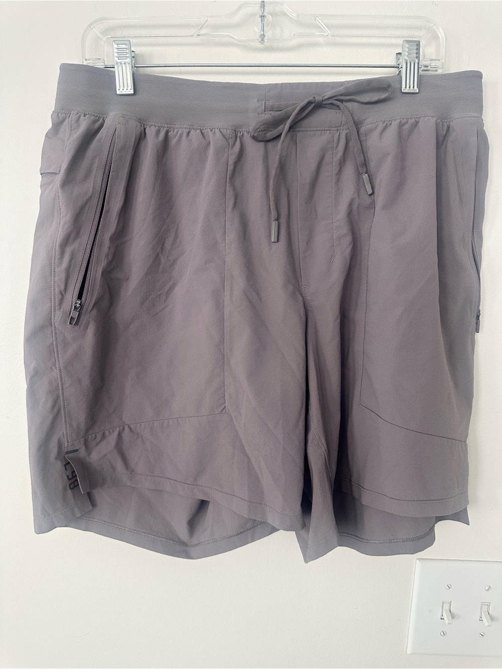 Lululemon License to Train Men’s Athletic
Shorts XL
